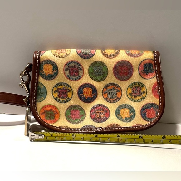 Dooney and Bourke Wristlet - Picture 4 of 8
